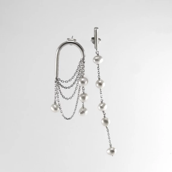 CHAIN PEARL EZÜST FÜLBEVALÓ 